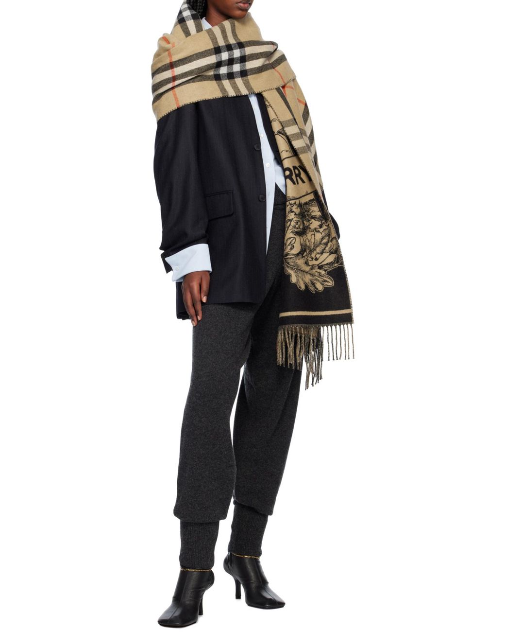 Burberry White Jacquard Reversible Fringed-Edge Scarf