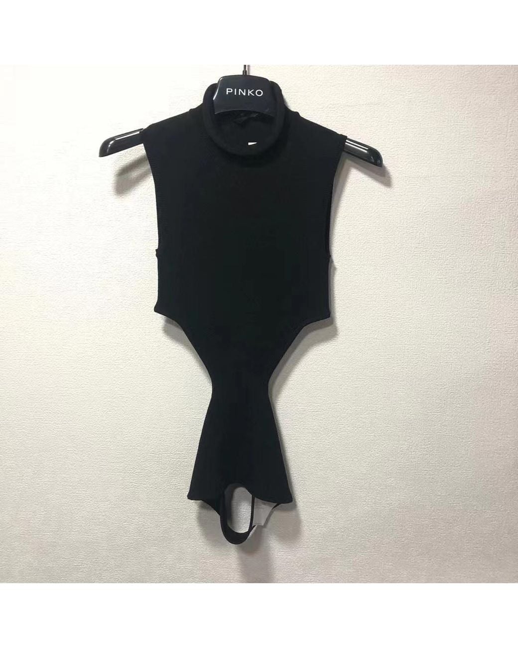 we11done Black Ribbed-Knit Cut-Out Top