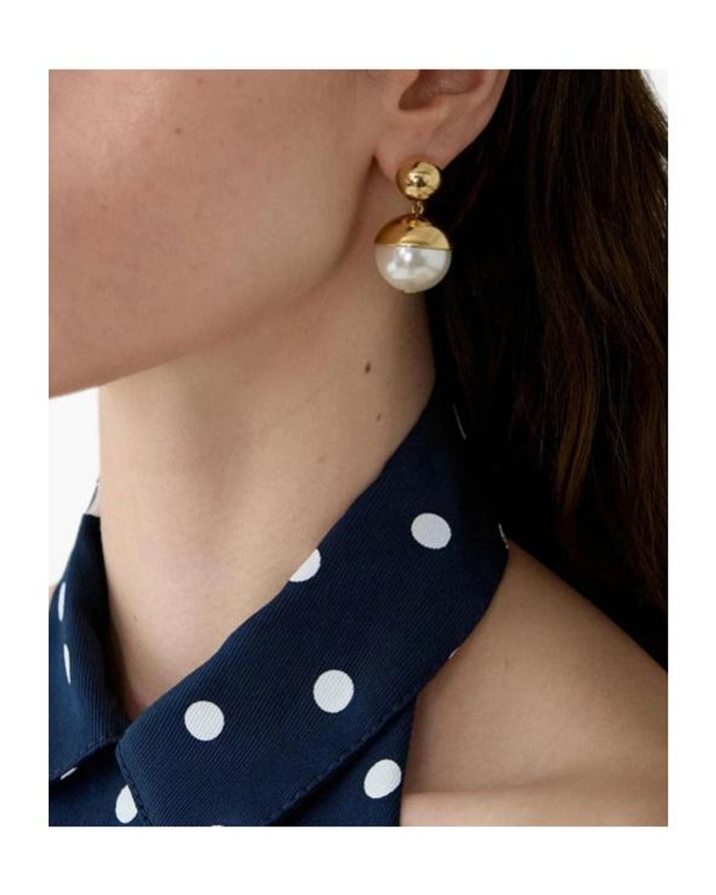 Carolina Herrera Metallic Round Pendant Earrings