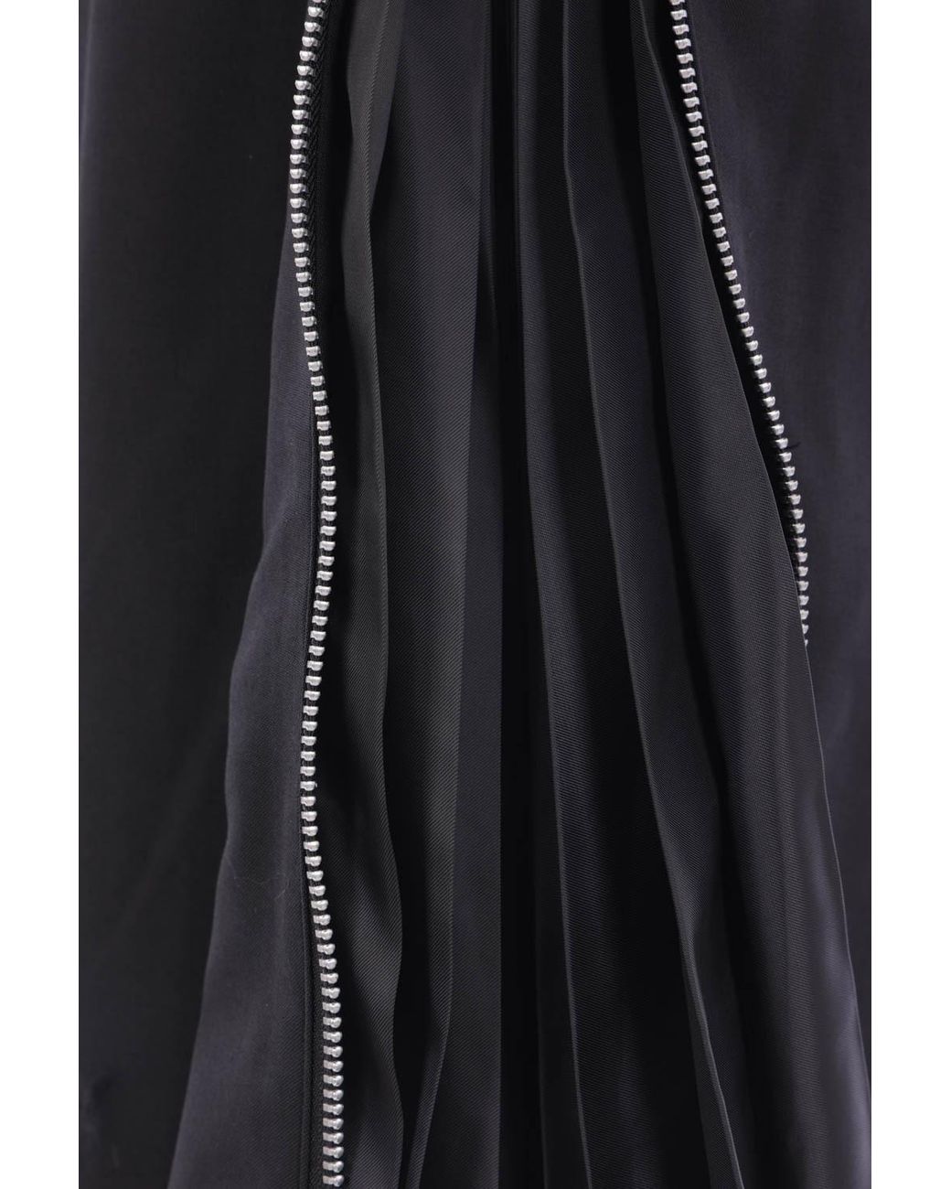 Sacai Black Zip Detailed Pleated Skirt