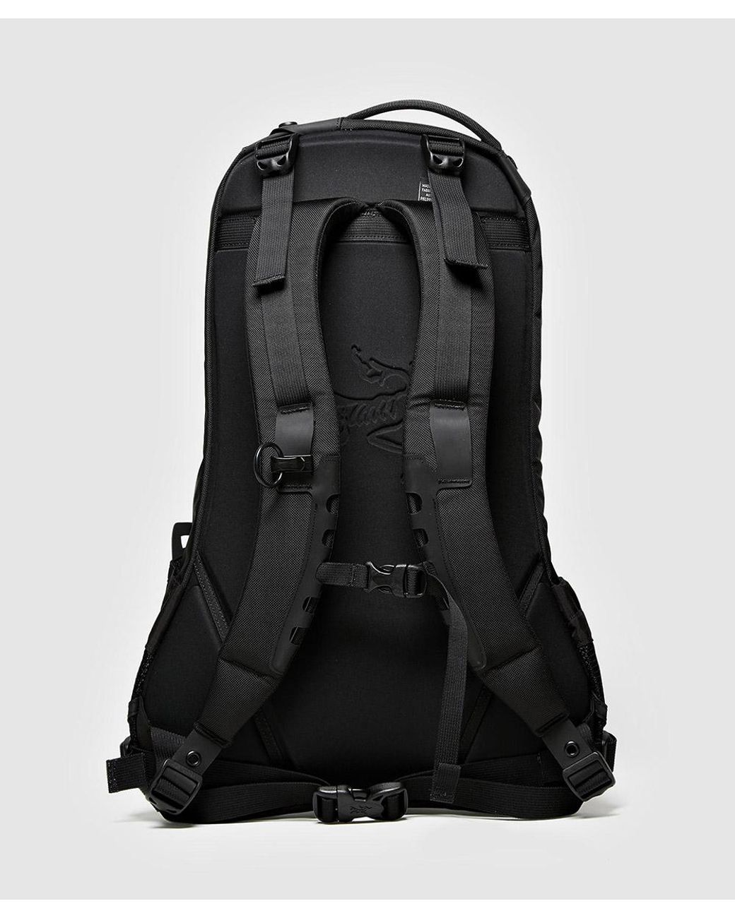 Arc'teryx Arro 22 Backpack in Black for Men | Lyst Canada