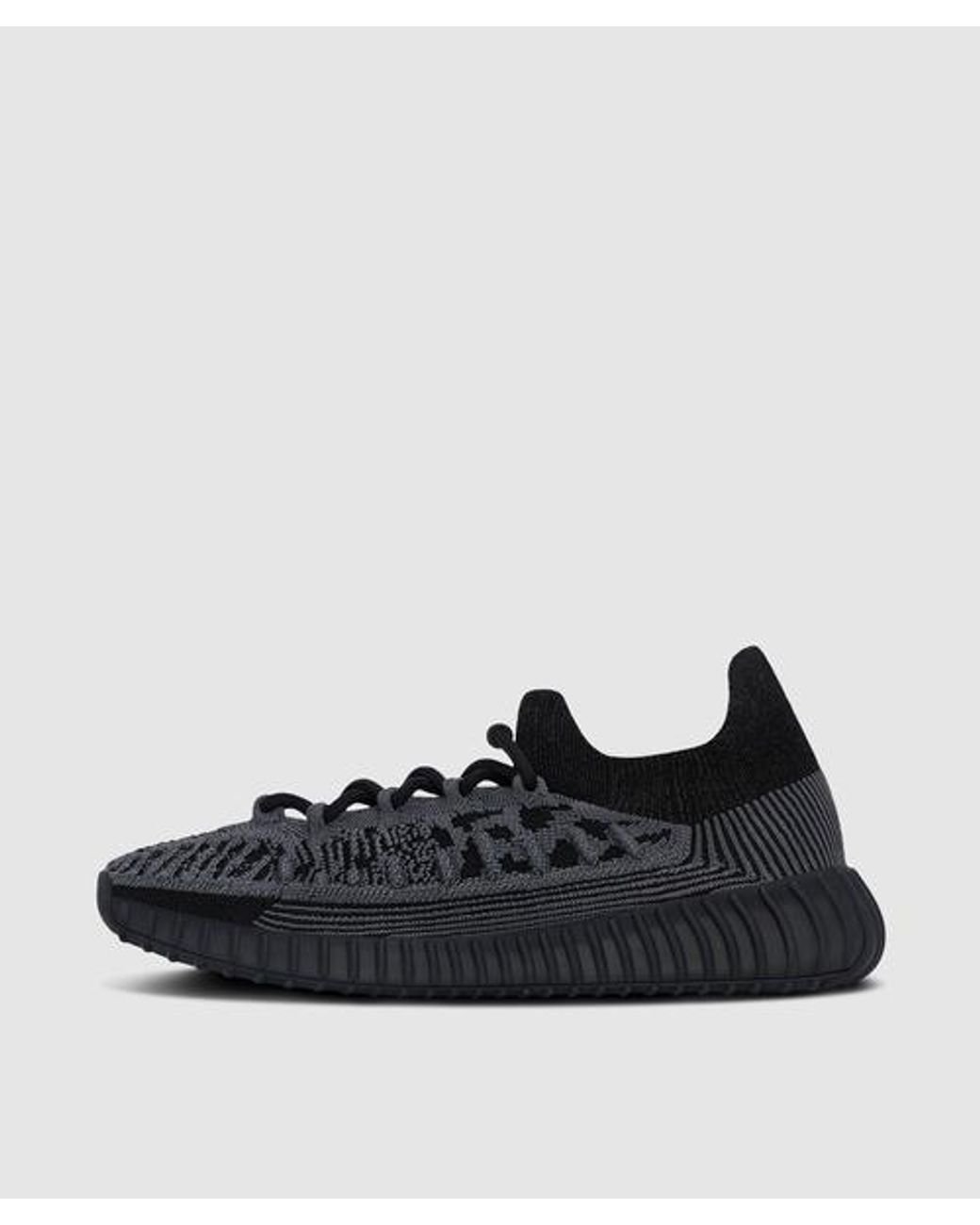 adidas Yeezy Boost 350 V2 Compact Sneaker in Black for Men | Lyst