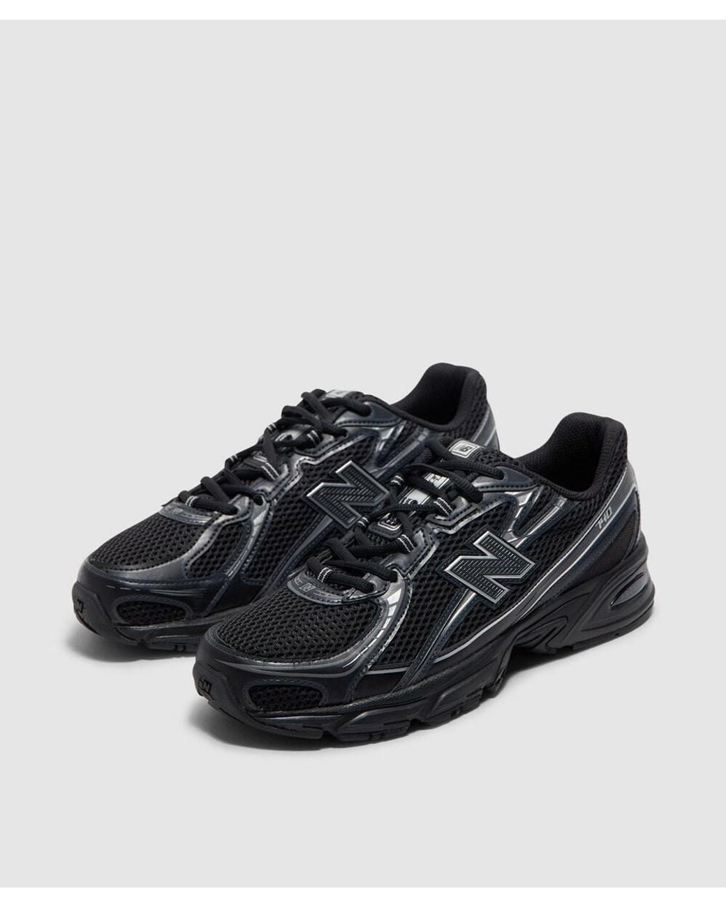 New Balance Black 740V2 Sneaker for men
