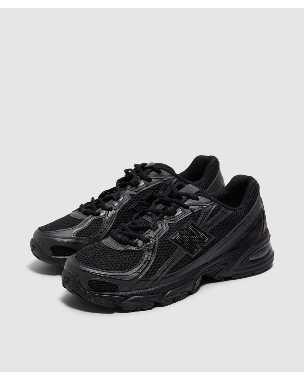 New Balance Black 740 Sneaker for men