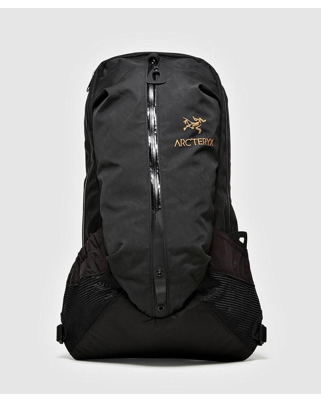 arcteryx-BLACK-Arro-22-
