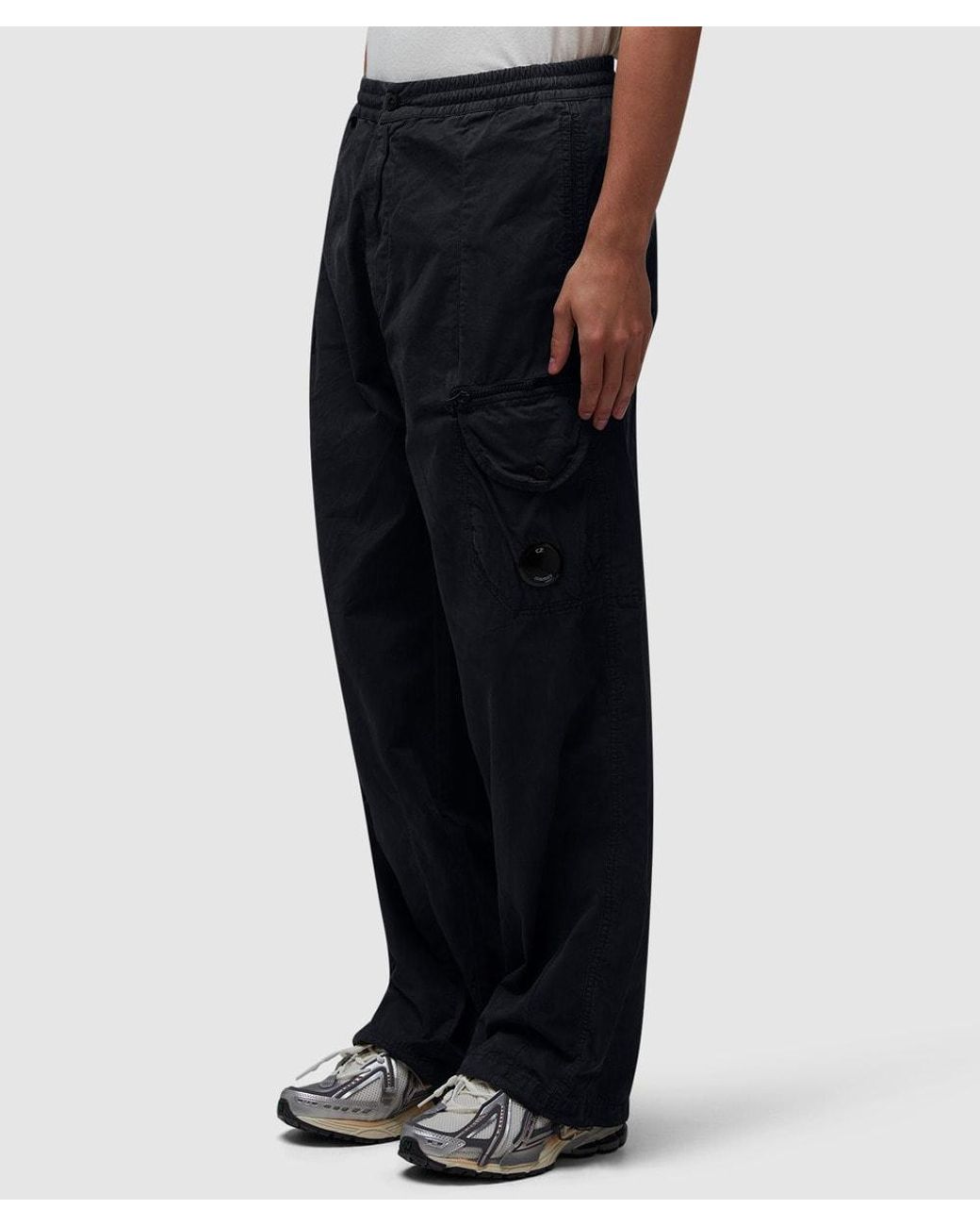 パンツ C.P. Company MICROREPS LOOSE CARGO PANTS C.P. Company - Microreps Loose Cargo Pants | HBX - Globally