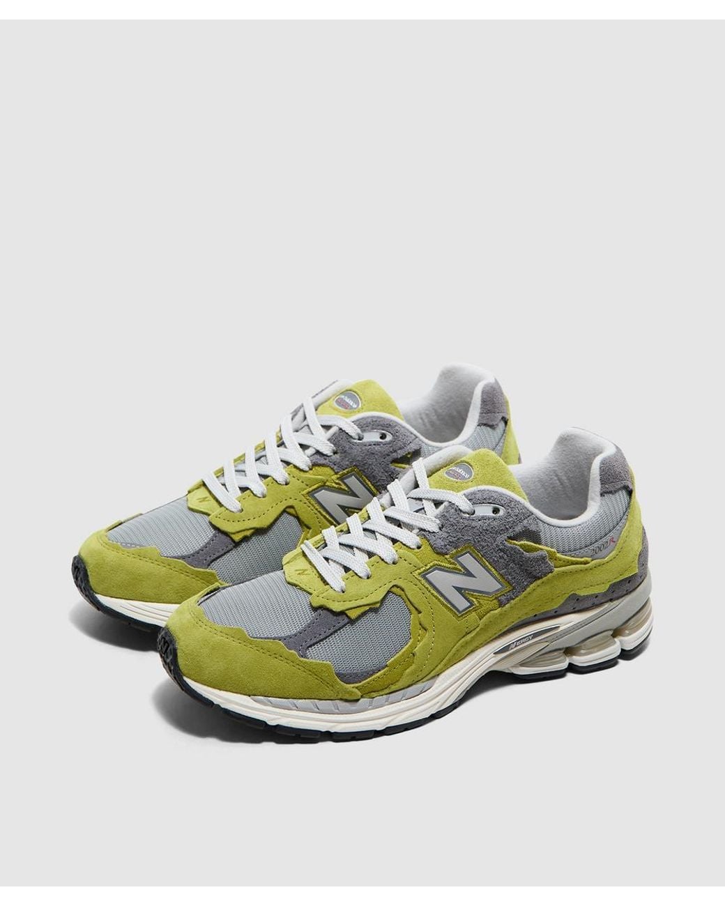 New Balance Green 2002R Protection Pack Sneaker (Sea Moss Raincloud for men