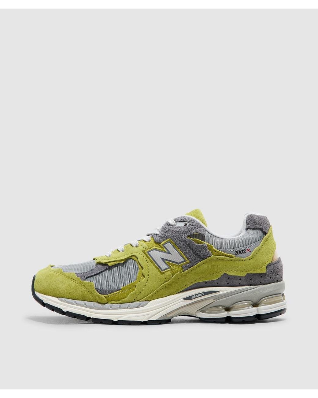 New Balance Green 2002R Protection Pack Sneaker (Sea Moss Raincloud for men