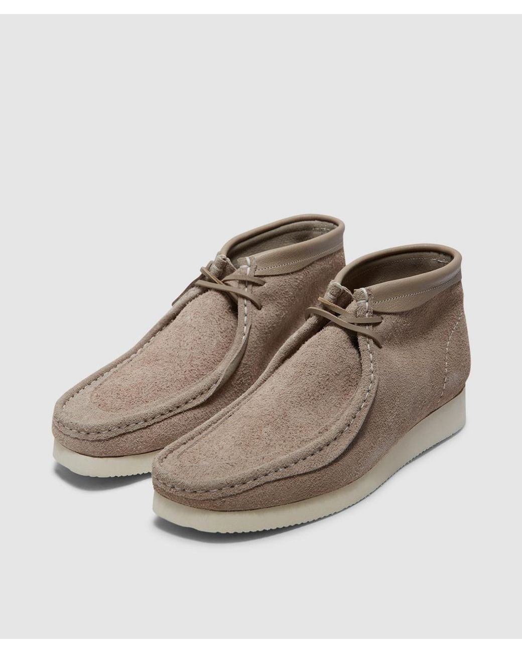 Clarks Natural Invincible Wallabee Boot (Taupe Combi for men
