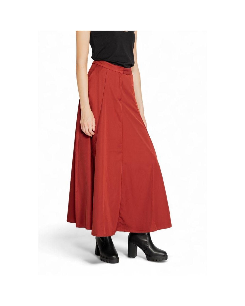 Vero Moda Red Plain Polyester Skirt With Zip And Button Fastening