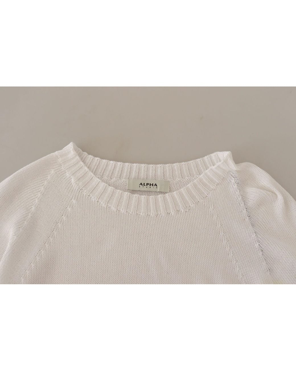 Alpha Studio White Long Sleeves Crewneck Pullover Sweater