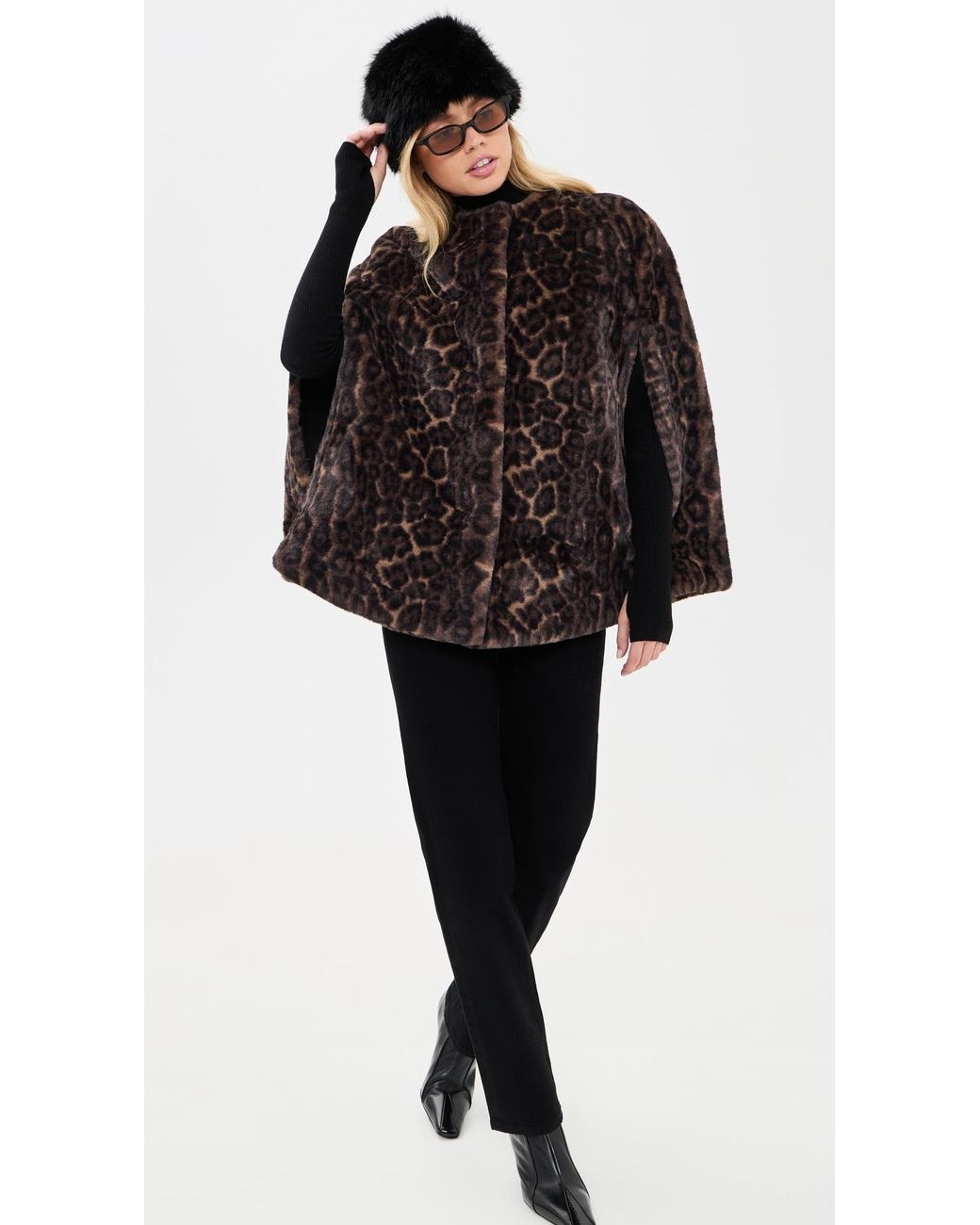 Apparis Black Sloane Leopard Cape