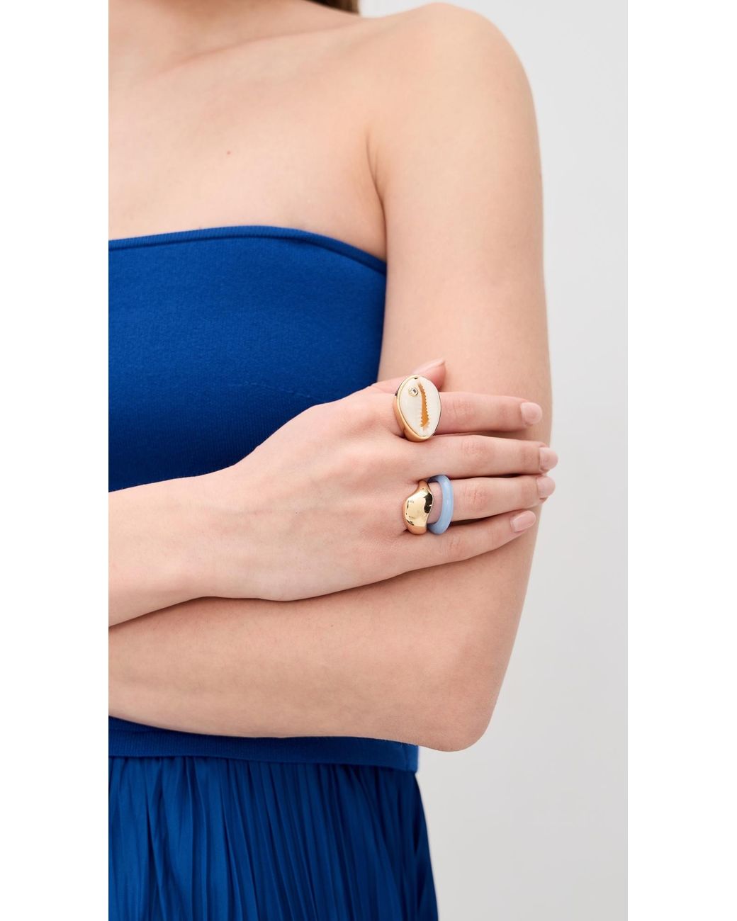 Eliou White Coqui Ring