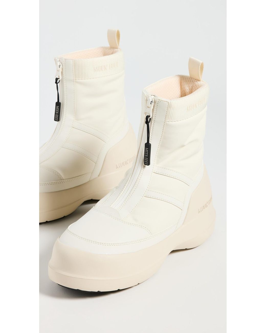 ショートブーツ・ブーティ MOON BOOT FW24 LUNA BOOT SUEDE LAB69 (80D2480030 N001) LUNA BLACK SUEDE BOOTS | Moon Boot®