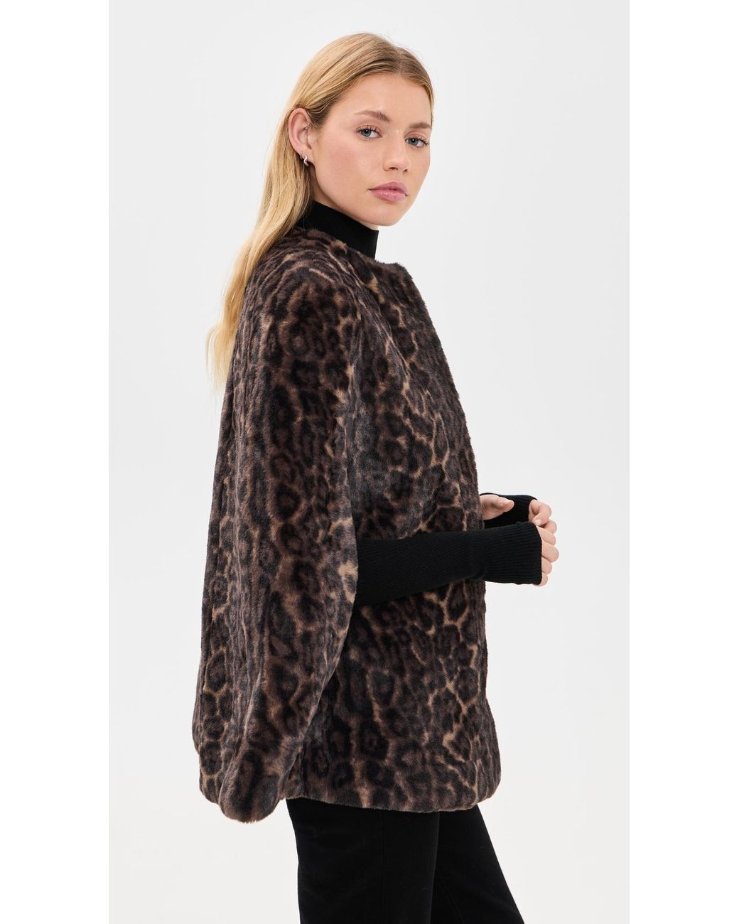 Apparis Black Sloane Leopard Cape