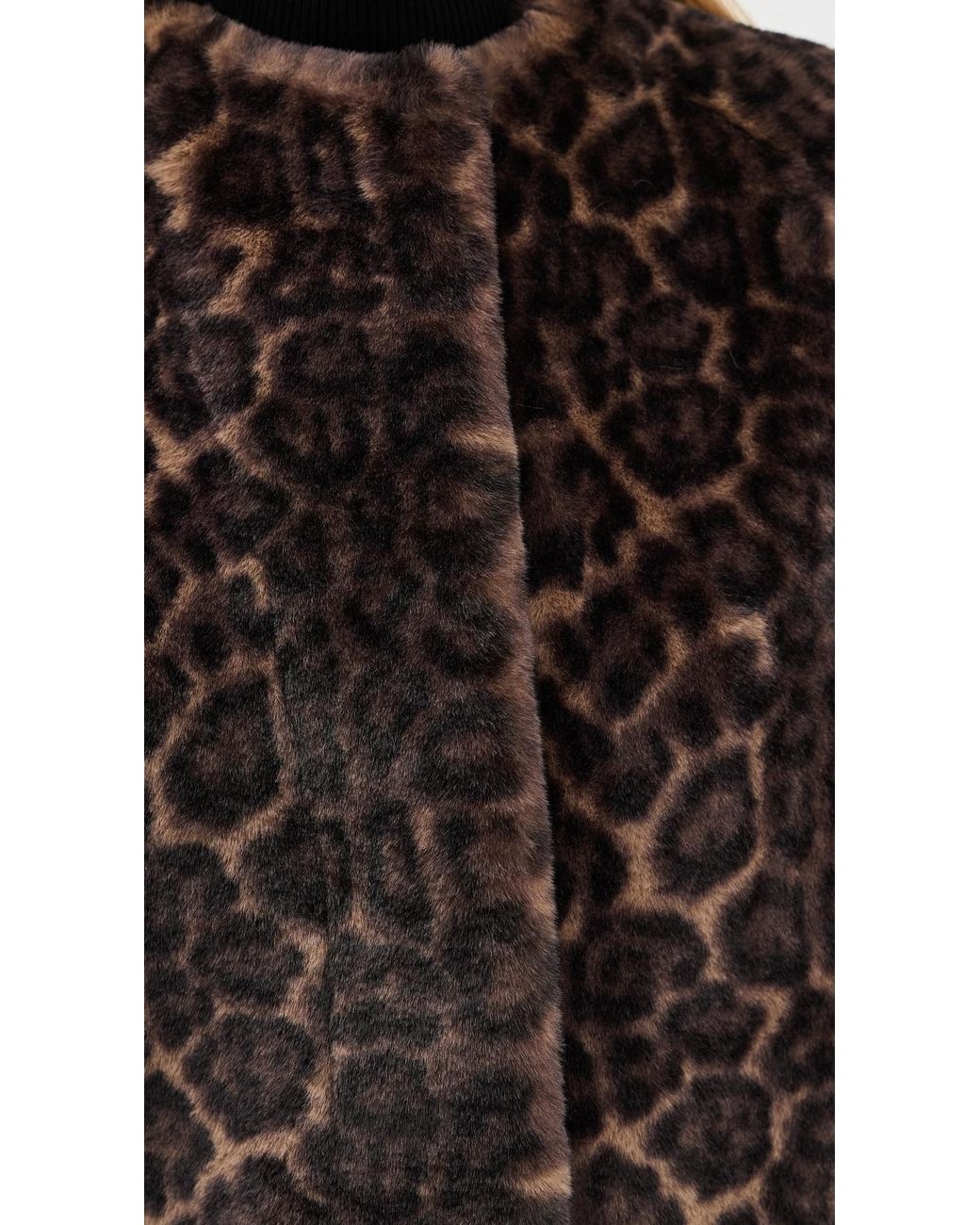 Apparis Black Sloane Leopard Cape