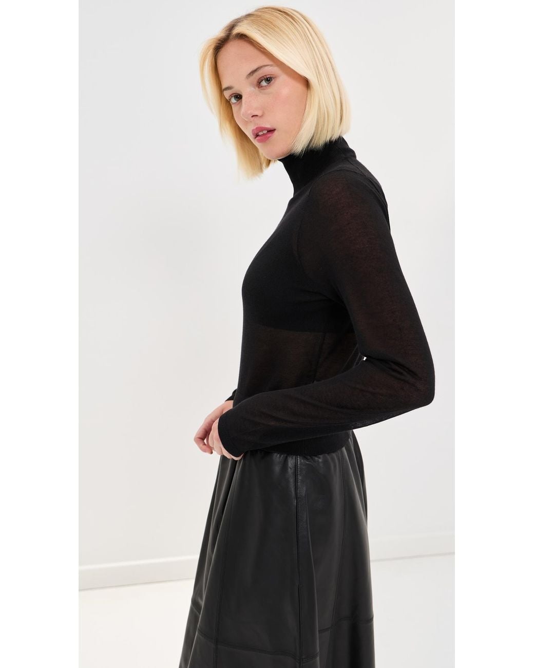 Le Bos Black Palmer Turtleneck Pullover