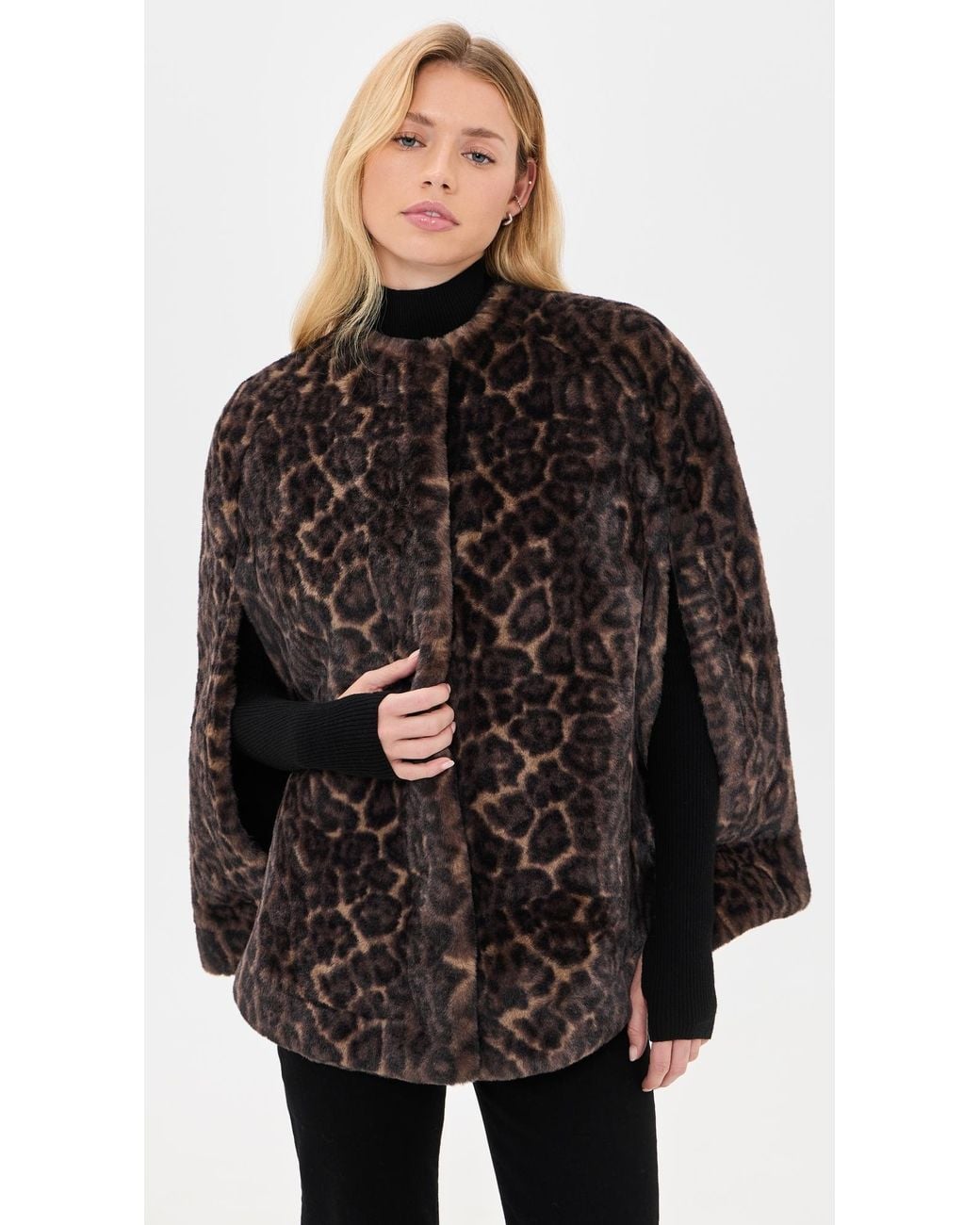 Apparis Black Sloane Leopard Cape