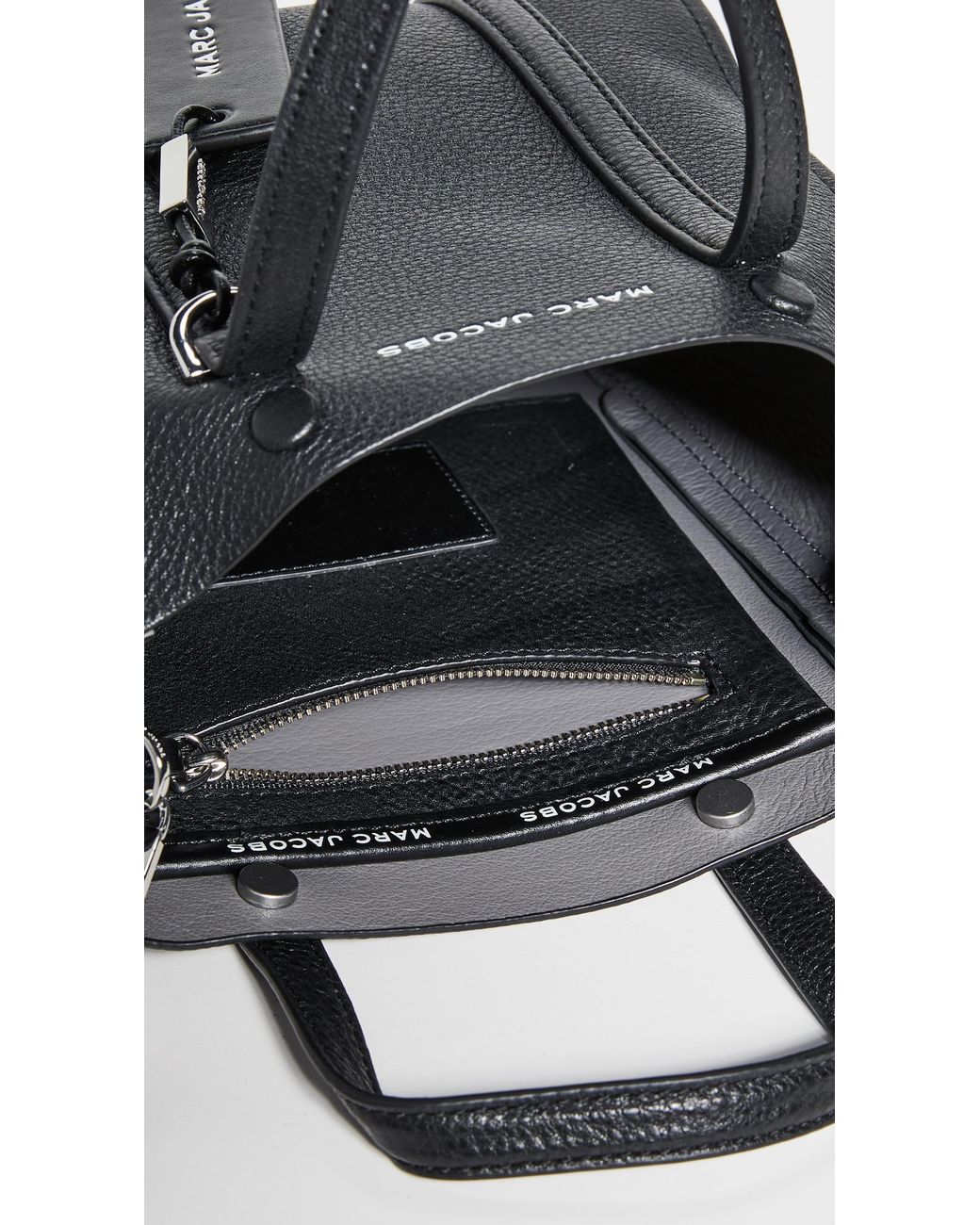 Marc jacobs tag tote black store