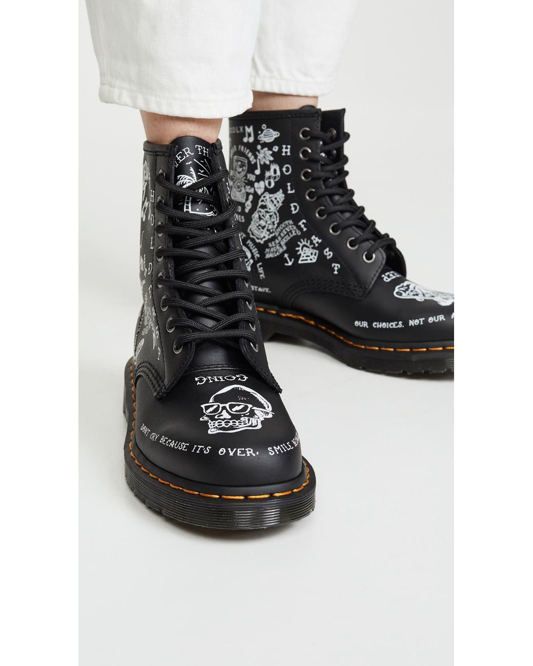 Dr. Martens 1460 Scribble 8 Eye Boots in Black | Lyst