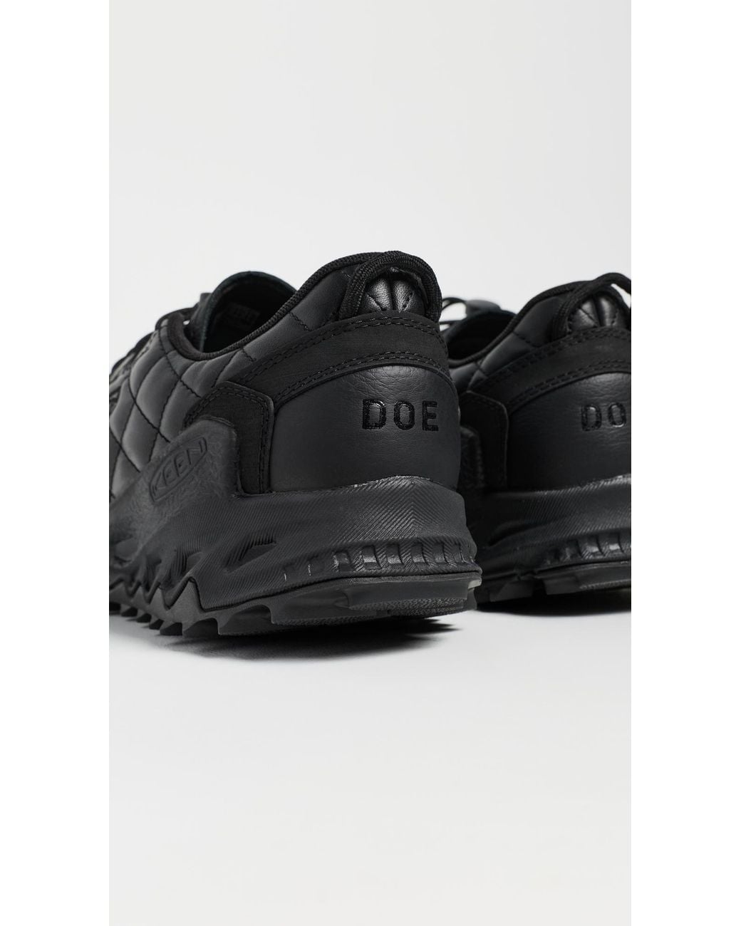 Keen Black Jasper Zionic Sneakers for men