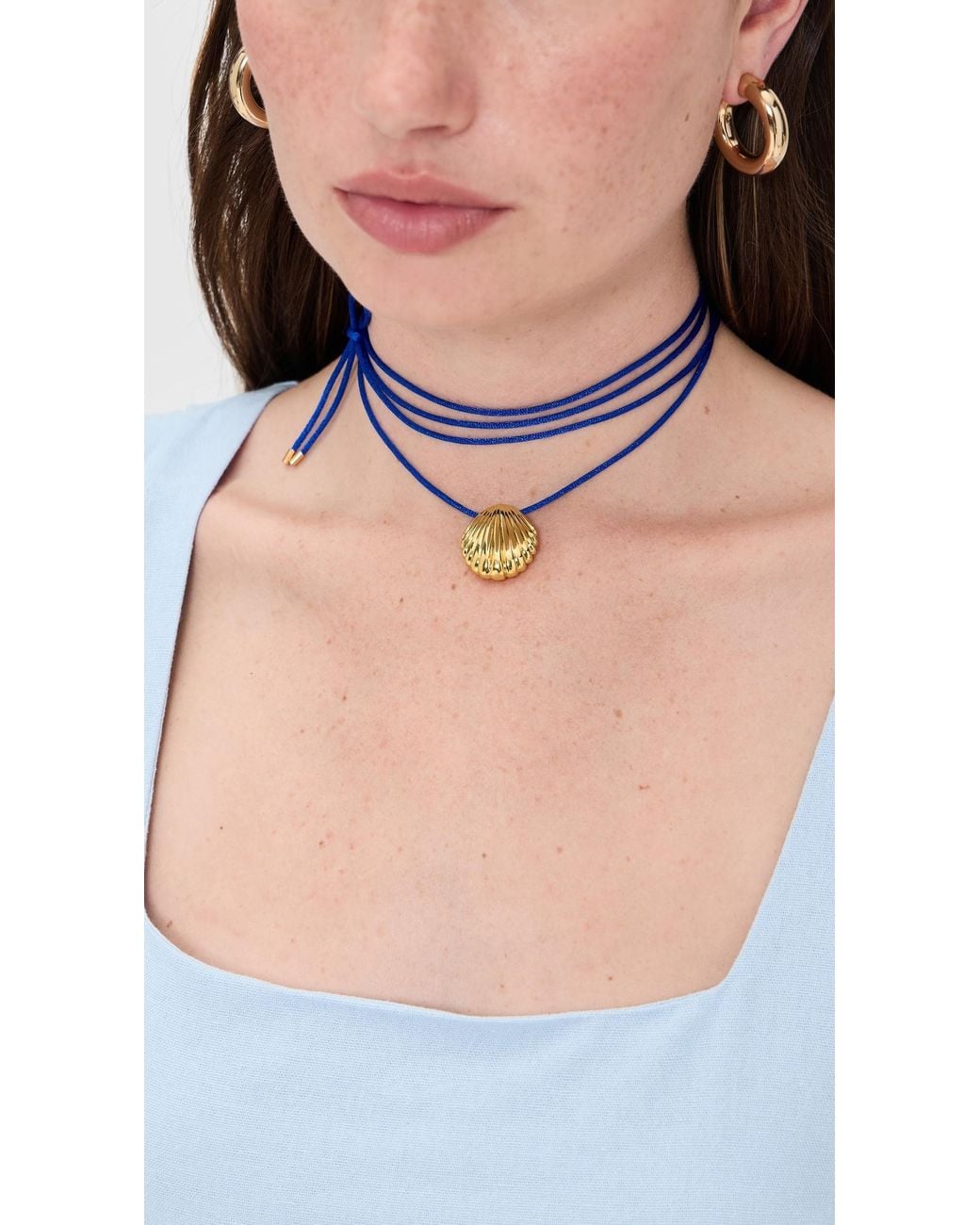 Anni Lu Blue Shell On A String