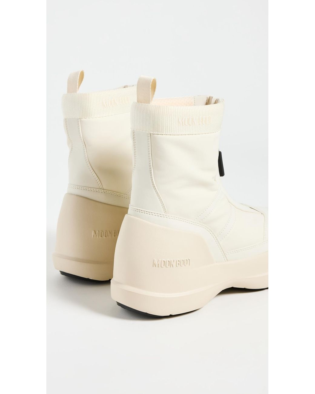 MOON BOOT ルナロコフリントスリッホンフツ 80D2480050 N001 Moon Boot Luna Round Toe Boots | italist