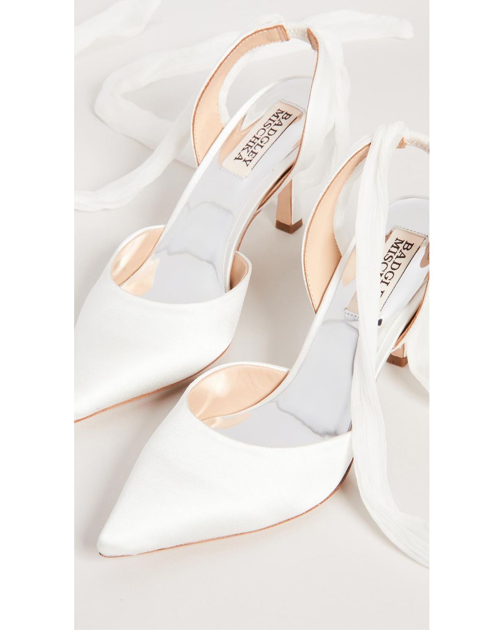 Badgley mischka store white satin shoes