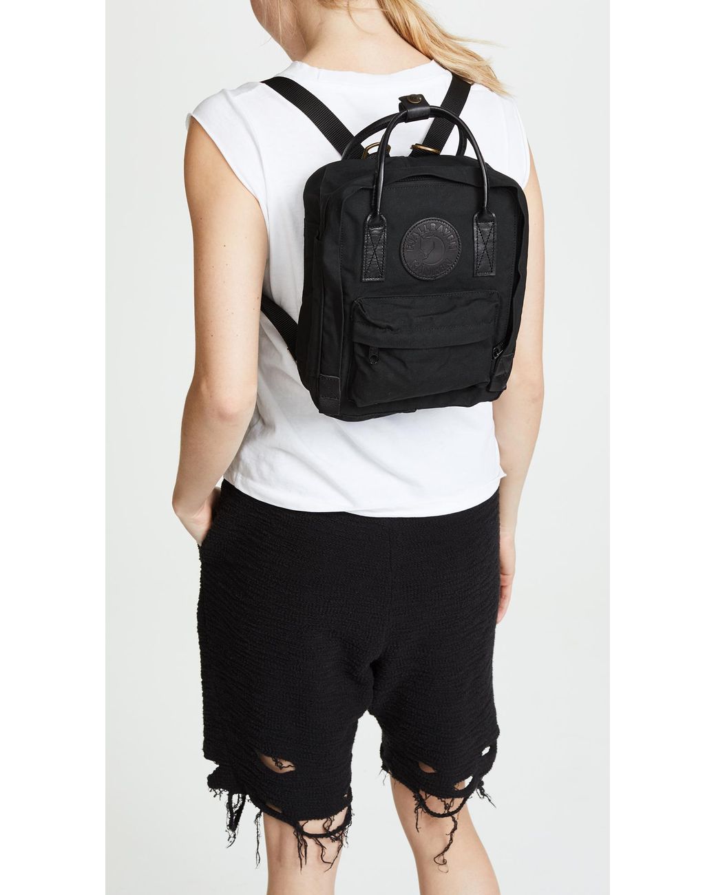 Fjallraven Kanken No. 2 Mini Backpack In Black | Lyst