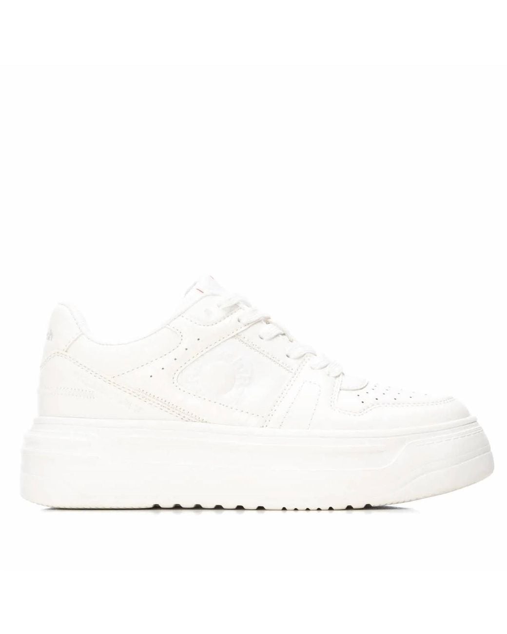 Refresh White Lace-Up Sneaker