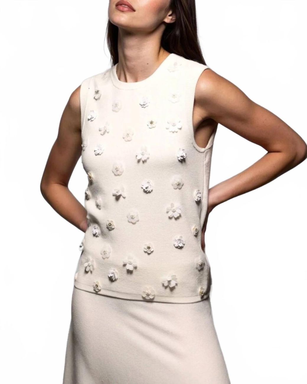 Minnie Rose Natural Viscose Shell With Floral Sequin Applique Blouse