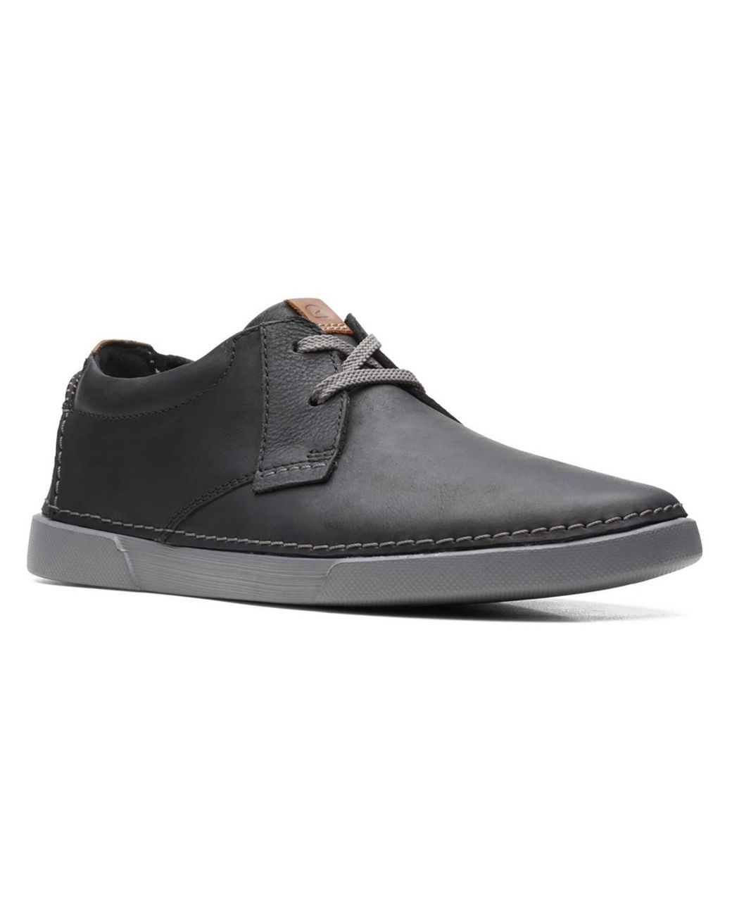 Clarks black chukka boots discount