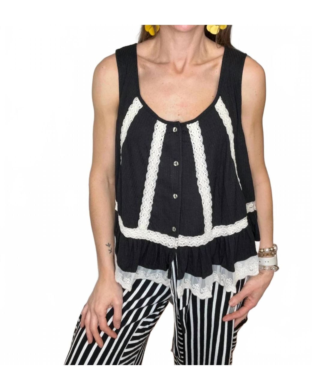 Pol Black Quincie Button Down Sleeveless Top
