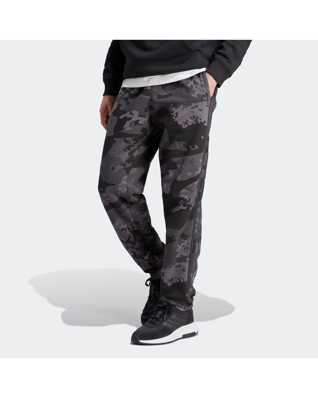 adidas Graphics Camo Joggers in Black for Men | Lyst