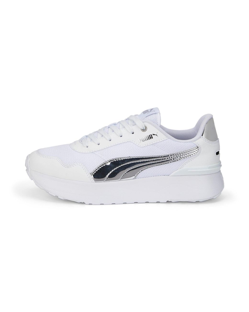 PUMA R78 Voyage Distressed Sneakers in White | Lyst