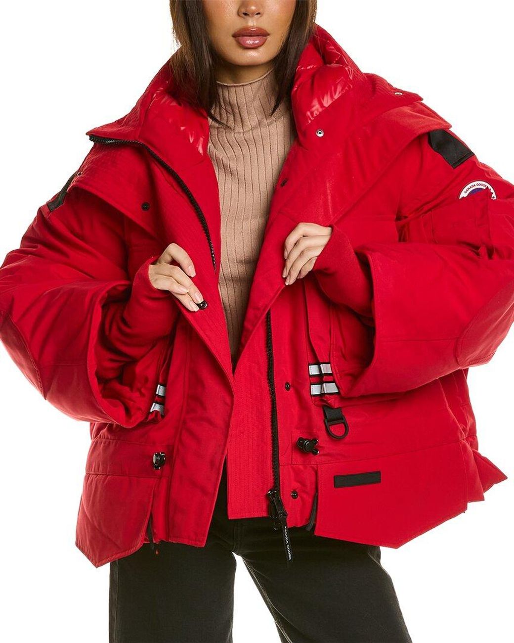 Canada Goose Snow Mantra Cropped Down Coat in Red | Lyst