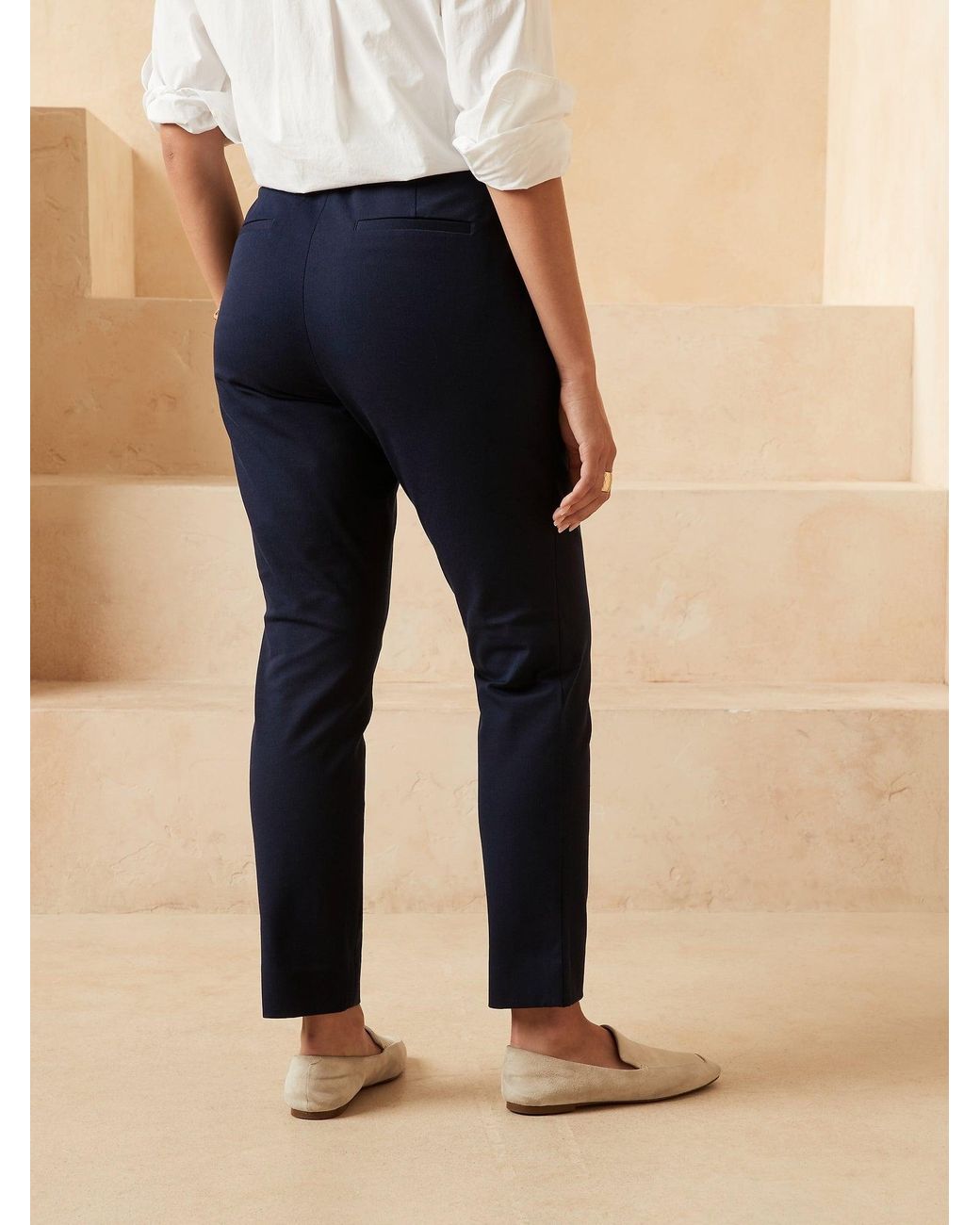 Review: Banana Republic Sloan Fit Slim Ankle Pants in Navy