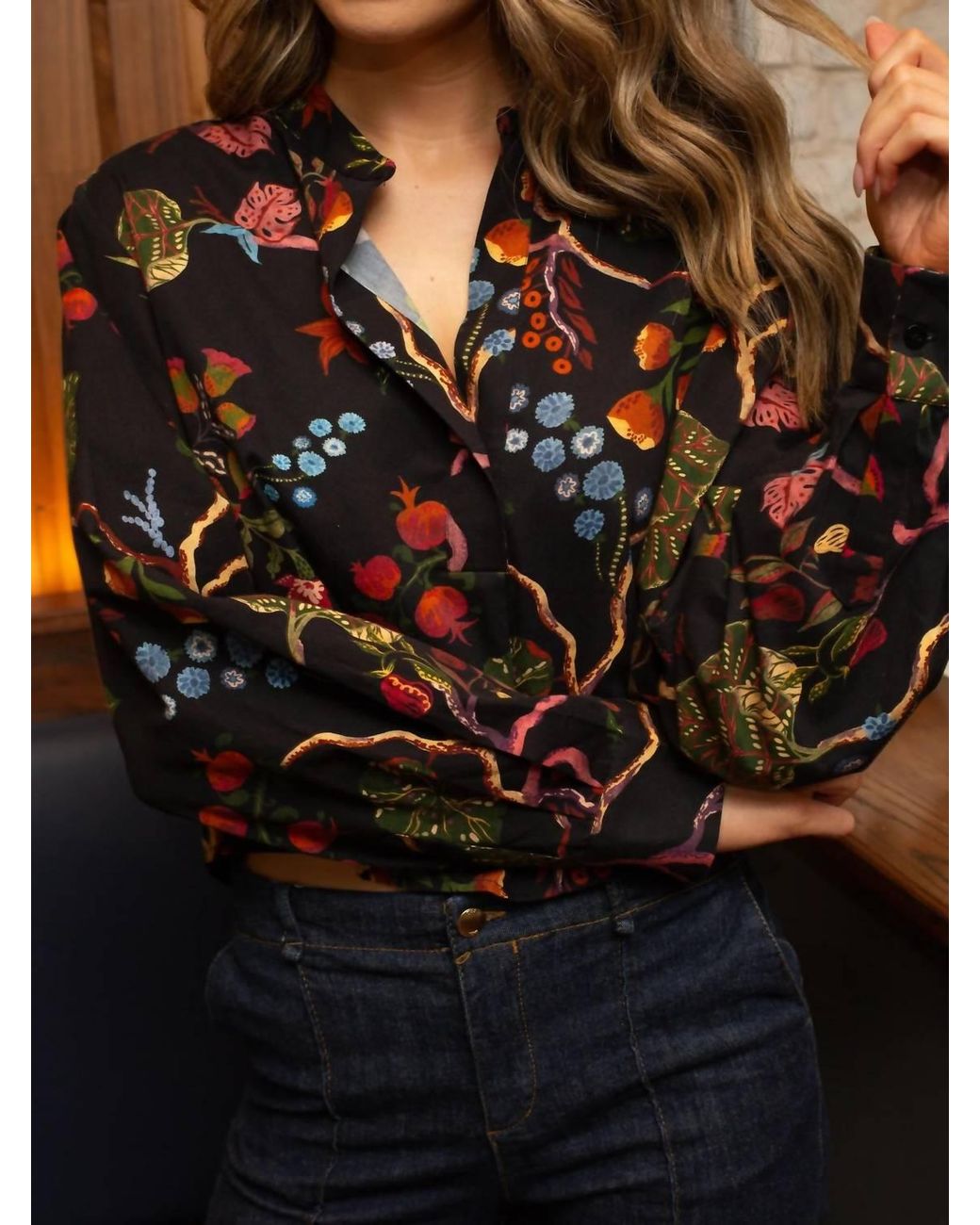 Anna Cate Black Lesley V-Neck Blouse