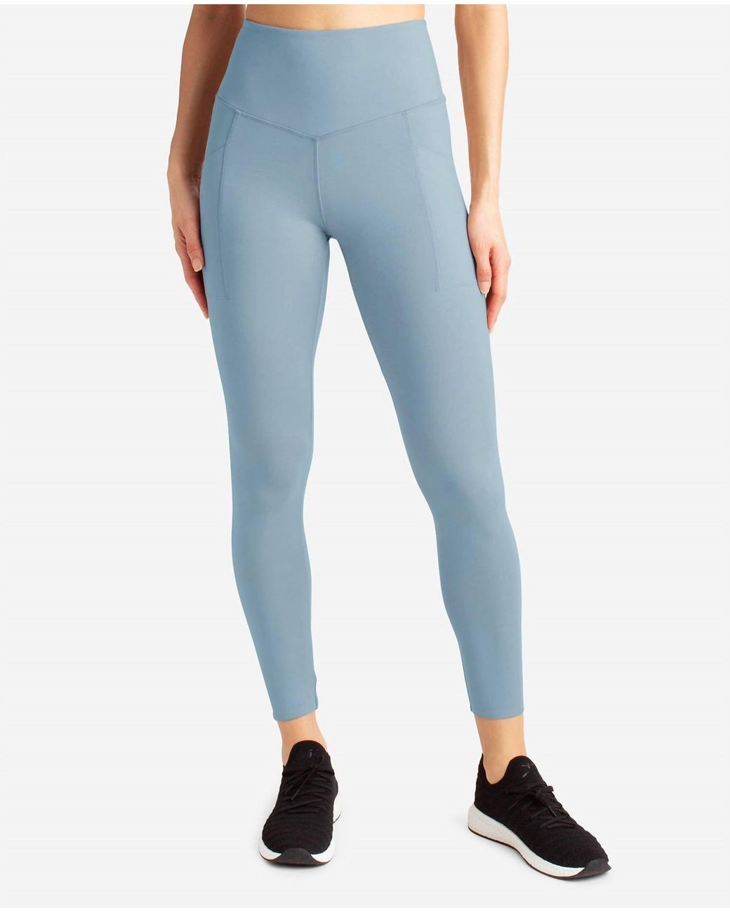 Danskin Blue Pacesetter 7/8 Legging