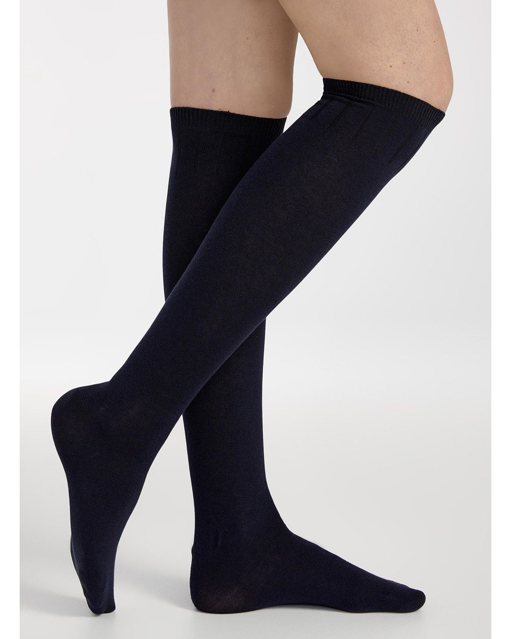 Simon's Blue Solid Knee