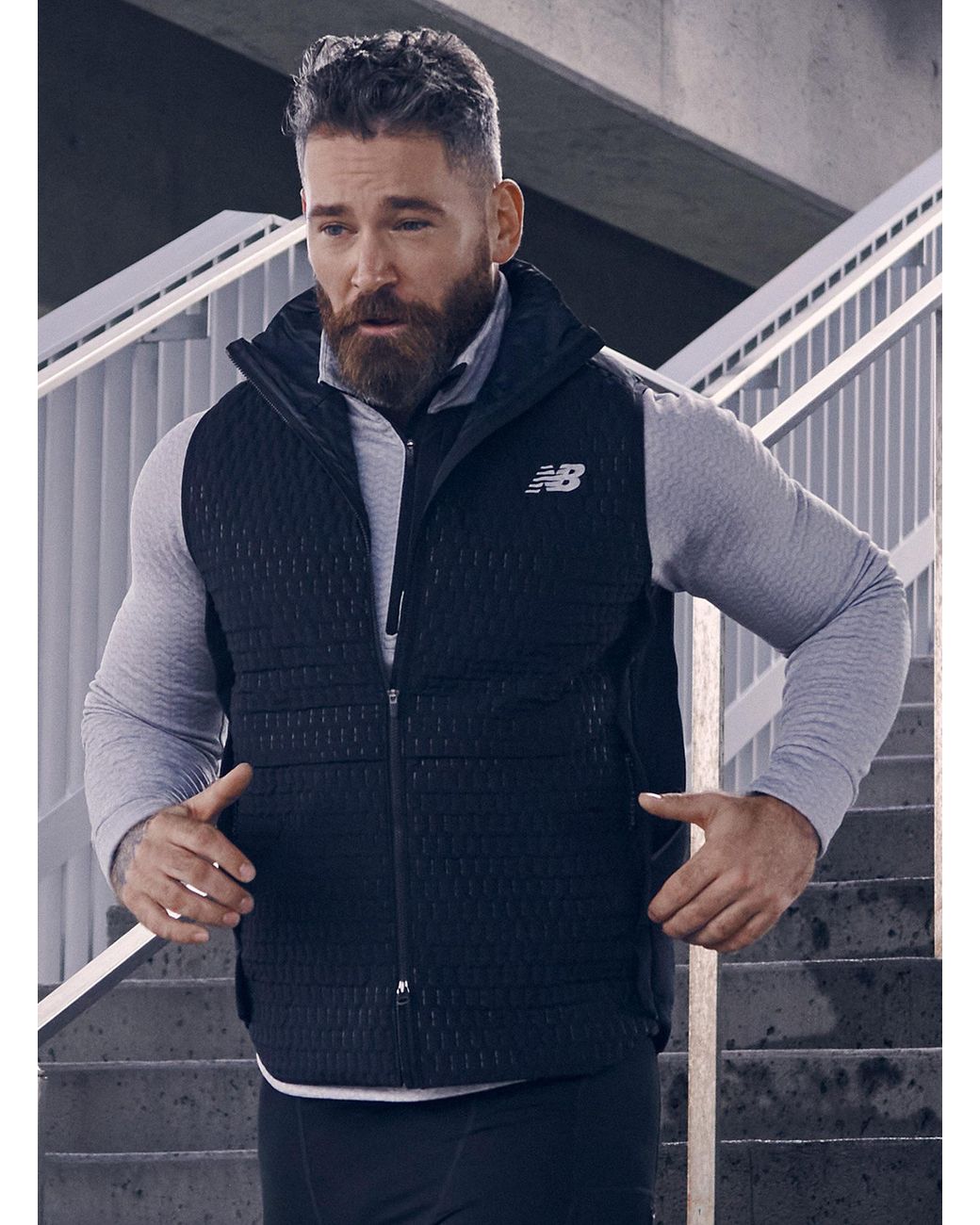 New Balance Heat Grid Running Jacket in Black for Men Lyst