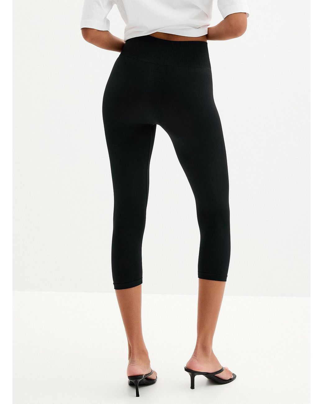 Simon's Black Ribbed