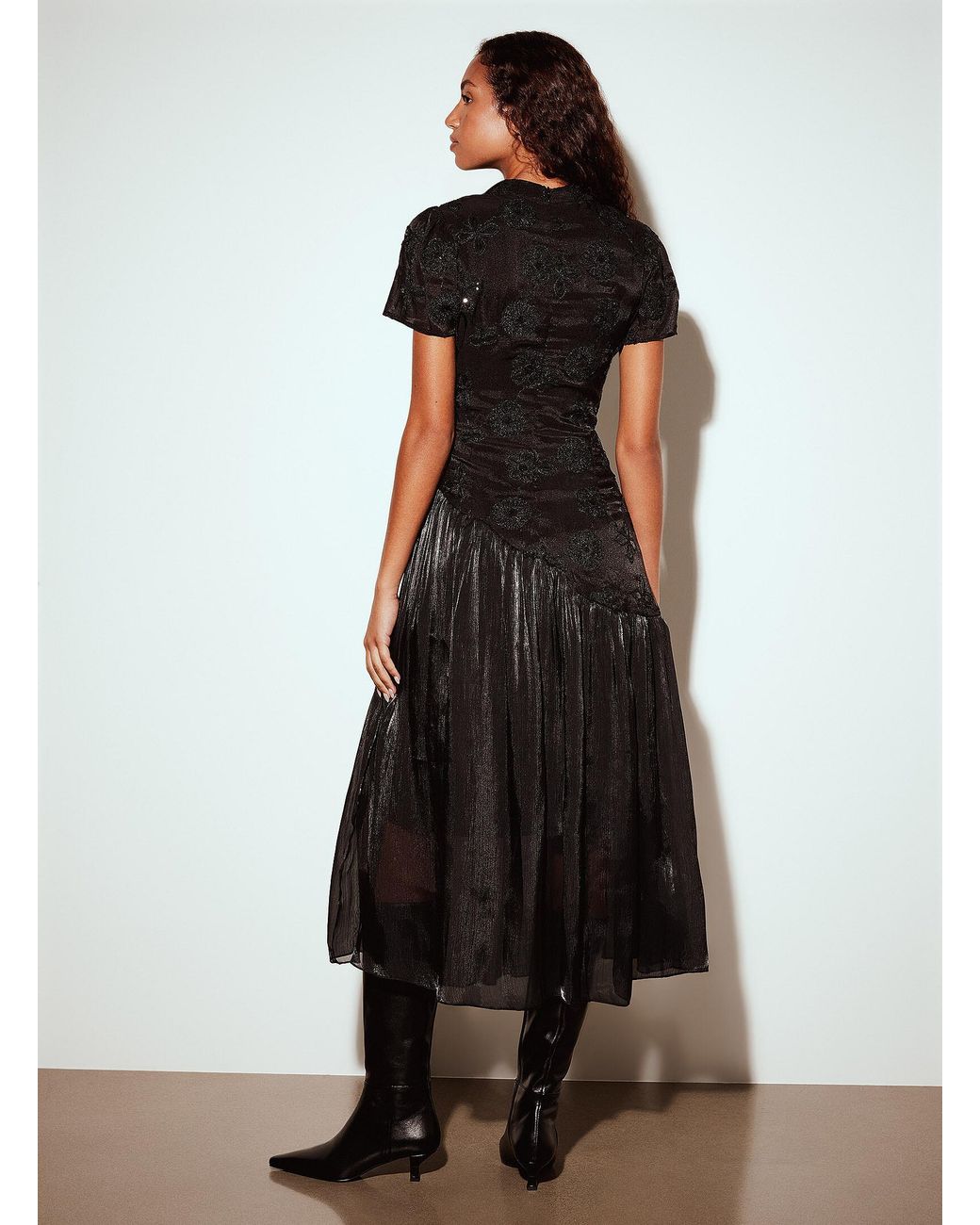 Twik Black Embroidered Flower Buttoned