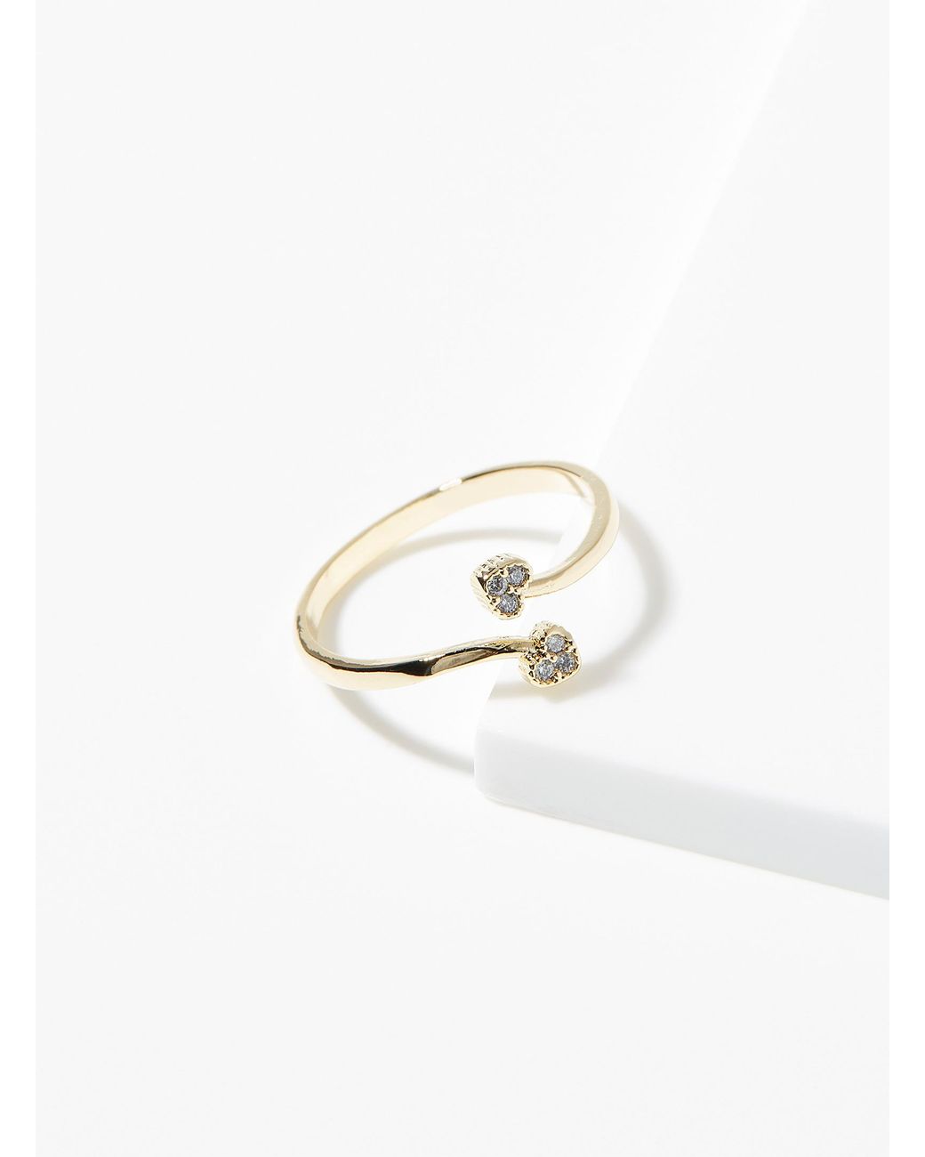 Simon's White Heart To Heart Ring