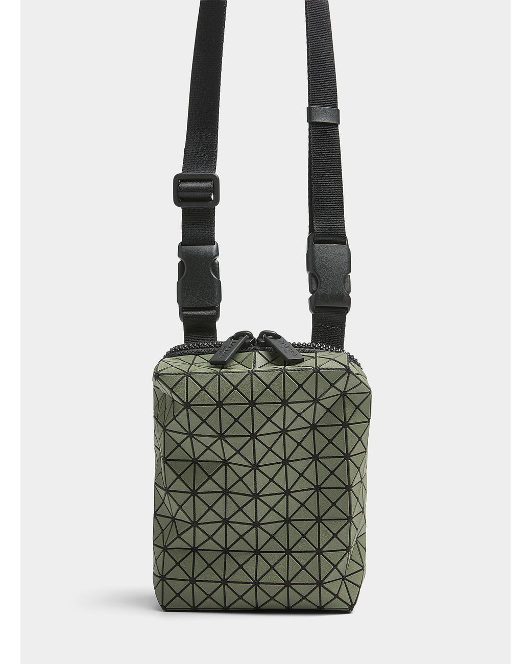 【BAOBAO ISSAY MIYAKE】BEETLE ONE-TONE ショルダーバッグ CUBOID – isseymiyake.com