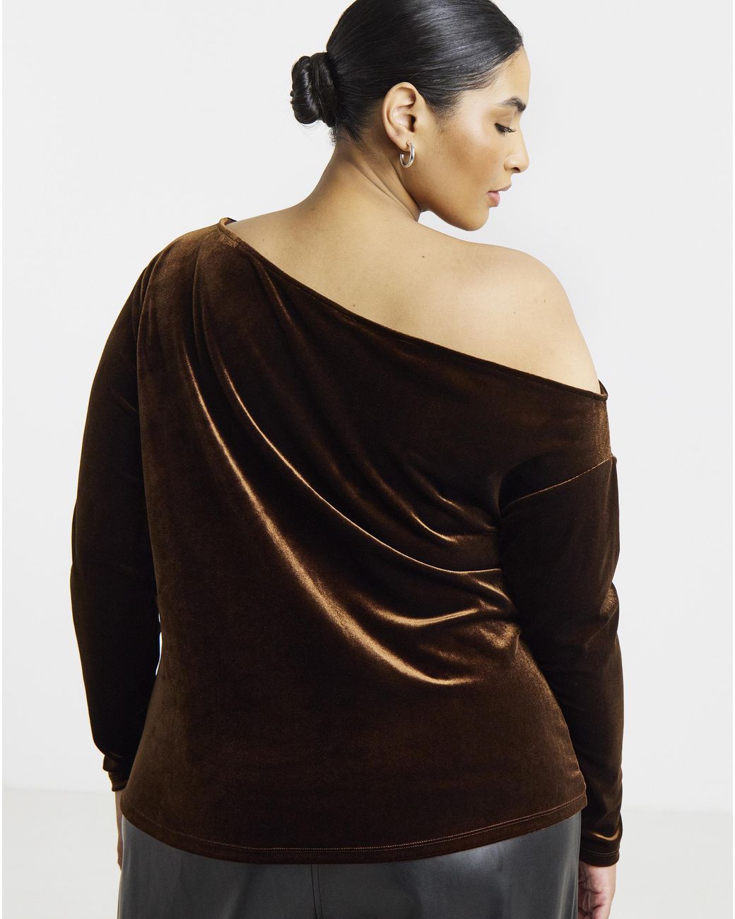 Simply Be Black Velvet Off Shoulder Ls