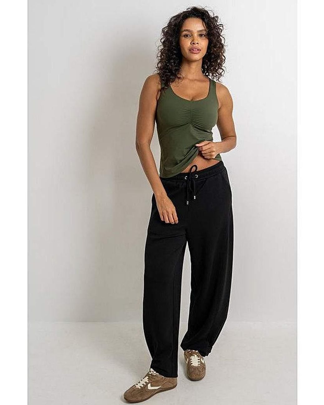 Pour Moi Black The Peachy Soft Barrel Jogger