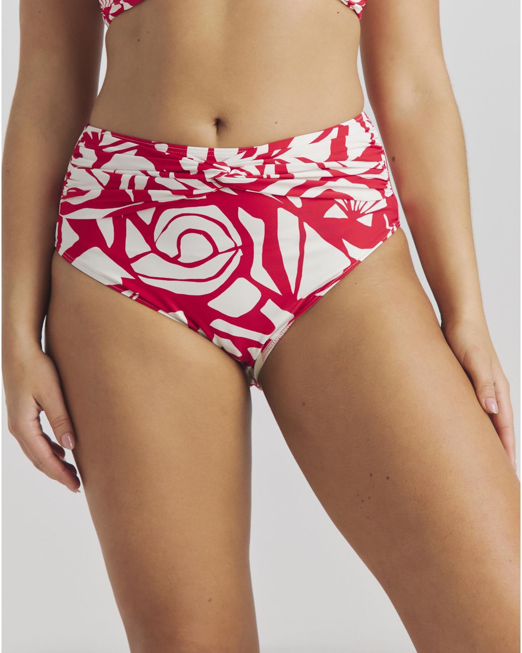 MAGISCULPT Red Twist Front Bikini Brief
