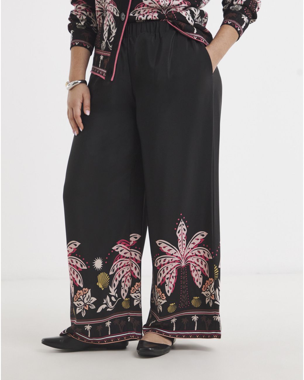 Simply Be Black Palm Printed Palazzo Trouser