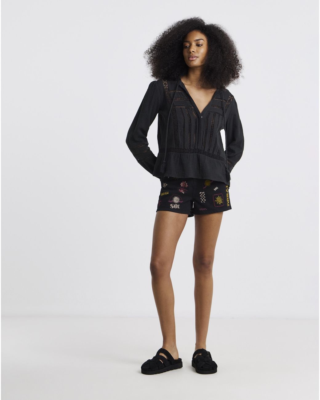 Simply Be Black Sol Embroidered Denim Shorts